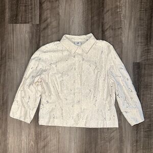 Cabi Portrait Spring Floral Eyelet Full Button Shirt Jacket - Medium